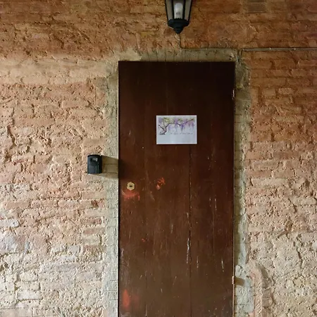 Vila Al Glicine Di Sant'abondio Siena
