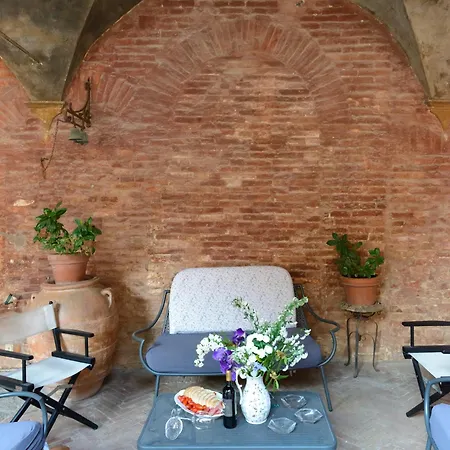 فيلة Al Glicine Di Sant'abondio *