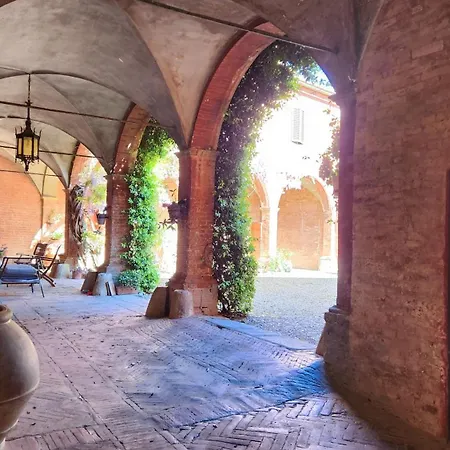 Al Glicine Di Sant'abondio * سيينا